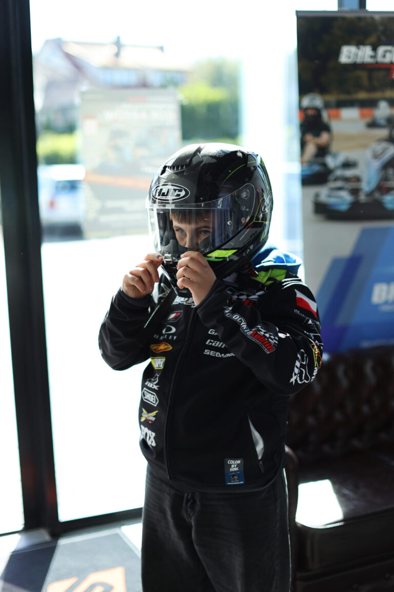 Bartosz Zmarzlik na gokartach — zdjęcie 17